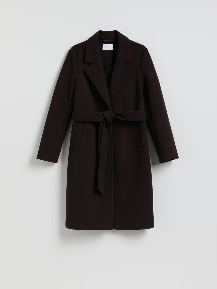 Mantel in dunkelbraun mit Bindegürtel